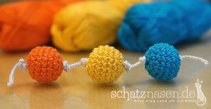 gehäkelte Kugelraupe als Spielzeug für Katzen DIY gehäkelte Kugelraupe als Spielzeug für Katzen DIY